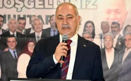 Osmaniye Belediye Başkanı Kadir Kara, muhtarlarla kahvaltılı toplantıda bir araya geldi