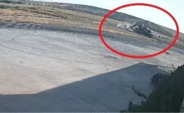 Diyarbakır’da minibüs, TIR üzerindeki iş makinesine çarptı: 3 yaralı