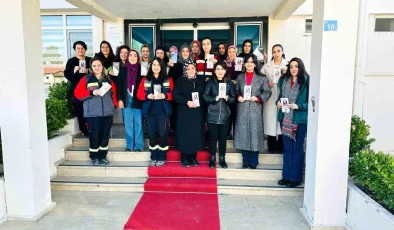 Elazığ’da ‘En İyi Narkotik Polisi Anne’ Projesi kapsamında kadınlara seminer verildi