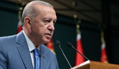 Cumhurbaşkanı Erdoğan, şehit Jandarma Astsubay Ferhat Gedik ile Eren Bülbül’ü andı