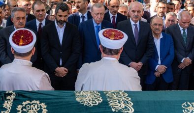 Cumhurbaşkanı Erdoğan, yazar Mehmet Doğan’ın cenazesine katıldı