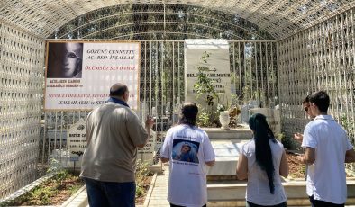 Bergen, ölüm yıl dönümünde mezarı başında anıldı