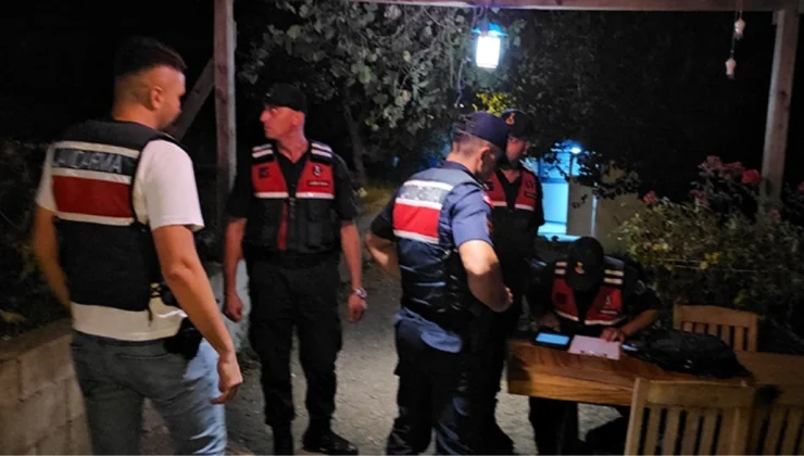 Kastamonu’da tekne battı: 3 kişi kayboldu, 3 kişi kurtarıldı