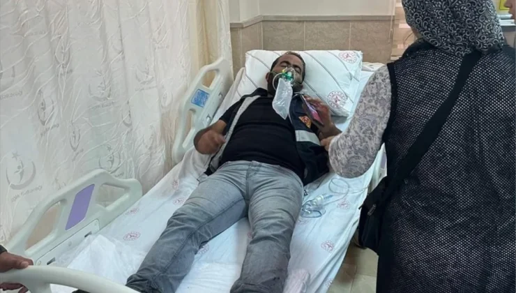 Sivas’ta çıkan anız yangınında 5 itfaiye eri dumandan etkilendi